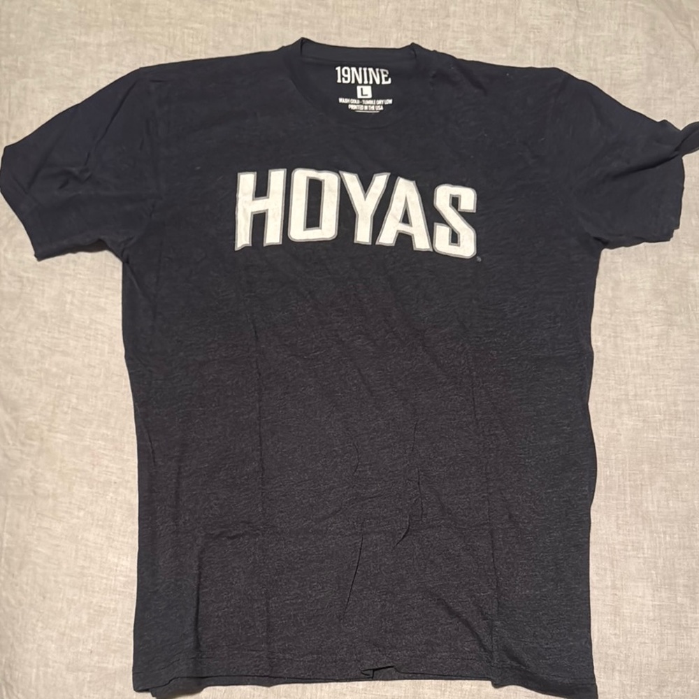 Georgetown Hoyas T-Shirt Size Large 19Nine Navy Blue New without Tags